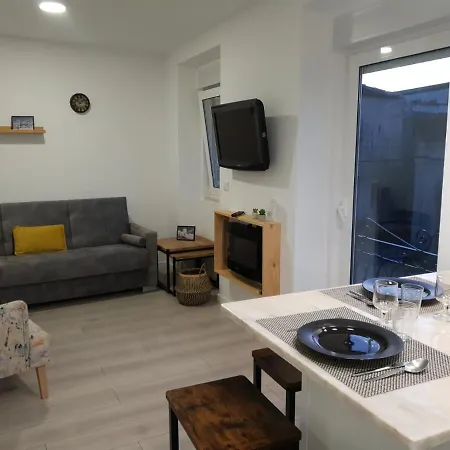 Henriqueta Maia Suits 民宿 伊利亚武