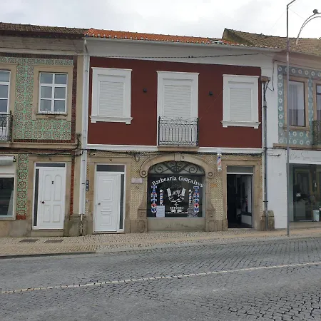 Henriqueta Maia Suits *