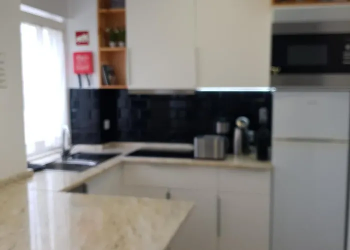 Henriqueta Maia Suits Quarto em Acomodações Particulares